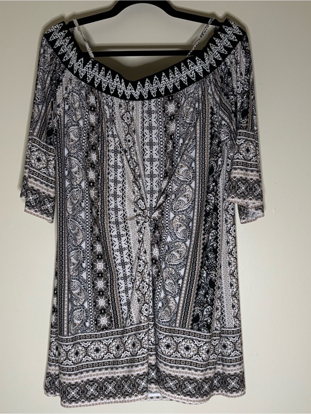 Y2K Black & White Paisley Boho Maxi Dress | Trinni | Size L